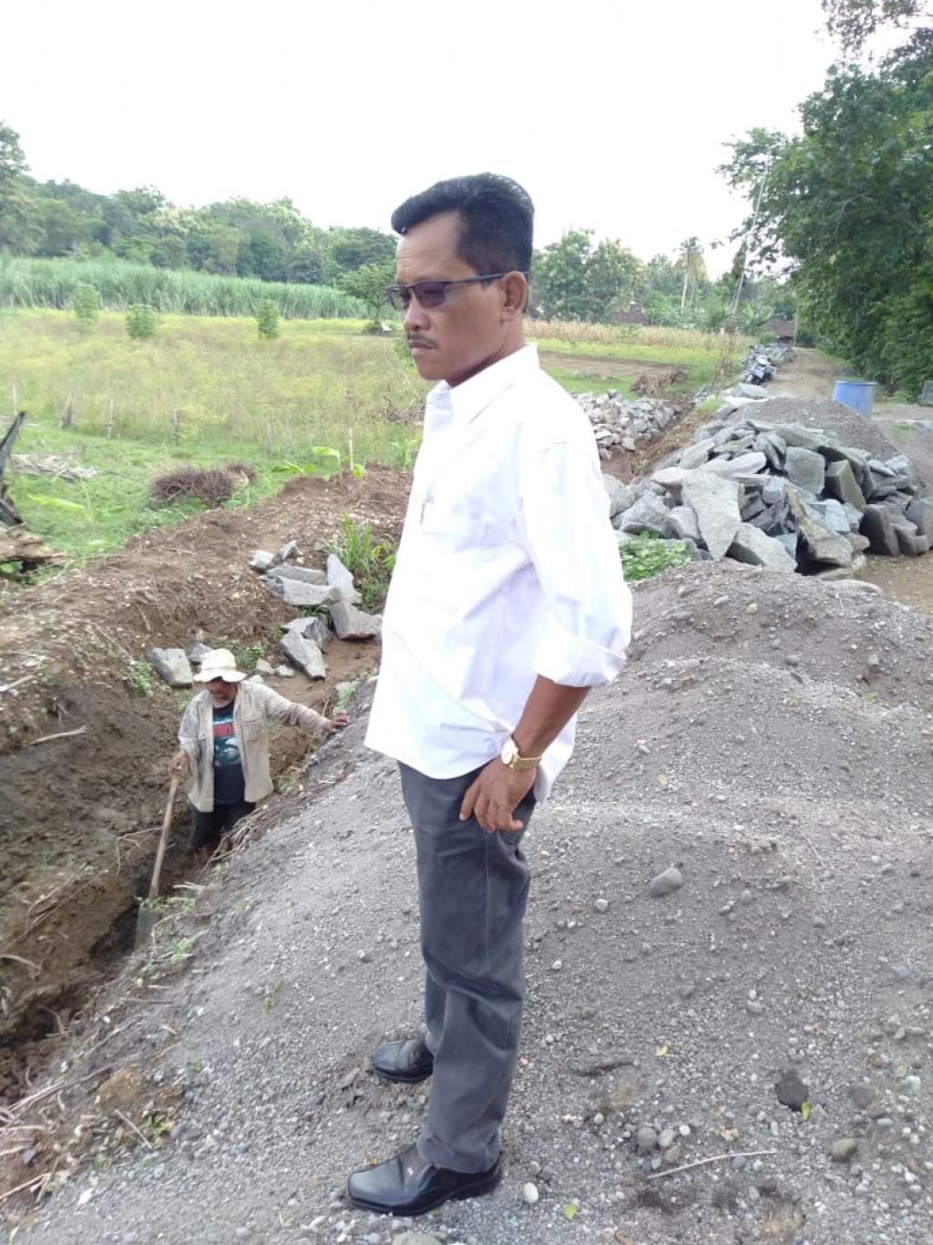Pembangunan Bangket Dusun Biro